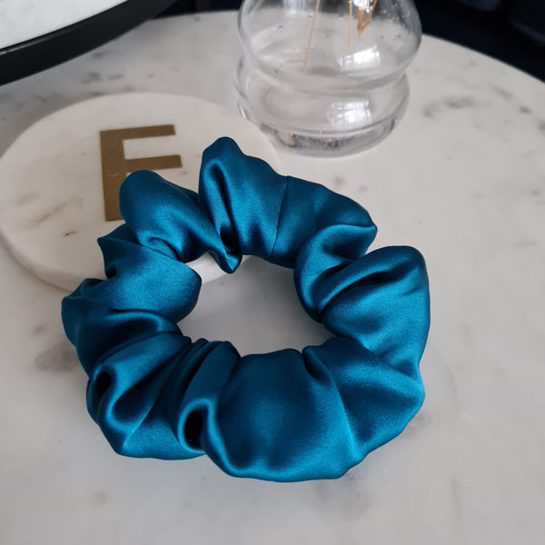 Video of Aegean Blue Silk Scrunchie
