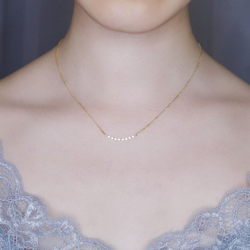 Model wearing Vera Connection Necklace